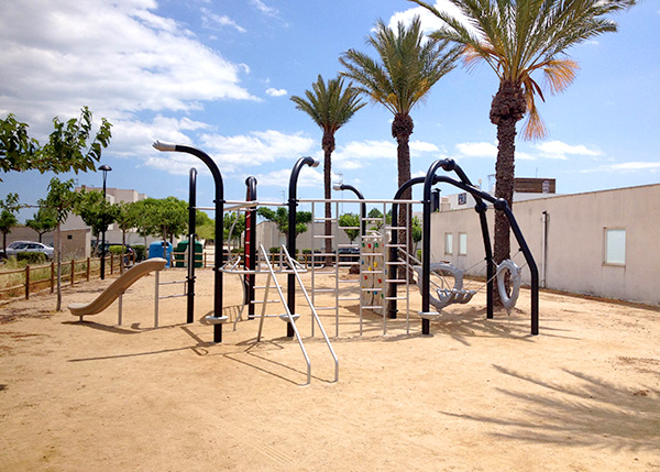 Parques infantiles con columpios, toboganes y juegos infantiles , Línea Montain , PMNC8 ALTO , 