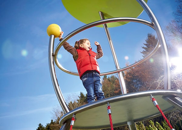 Parques infantiles con columpios, toboganes y juegos infantiles , Línea Style , PYC1 Marte , 