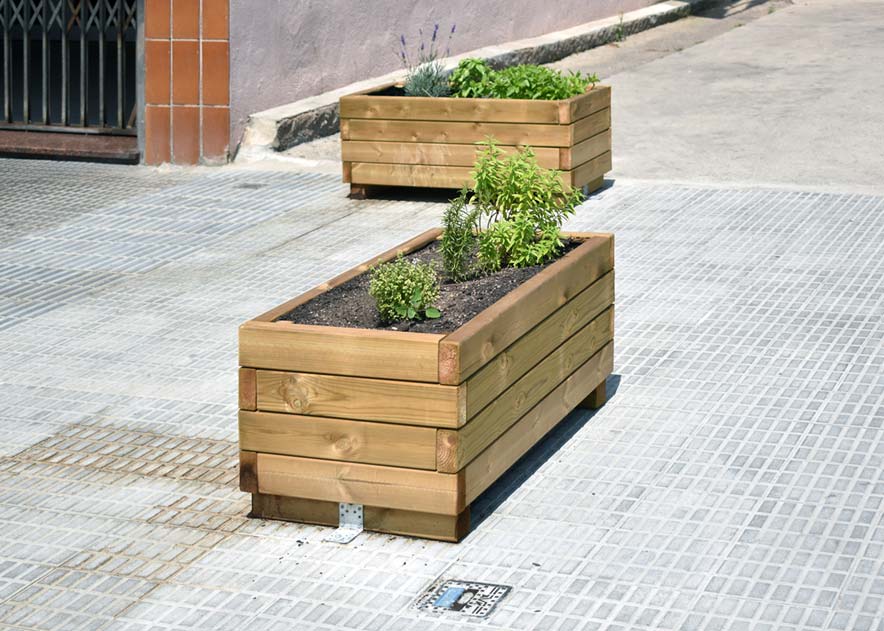 Mobiliario Urbano con bancos, papeleras, bolardos, jardineras y equipamiento , Jardineras , UJ6 Jardinera Pino , 