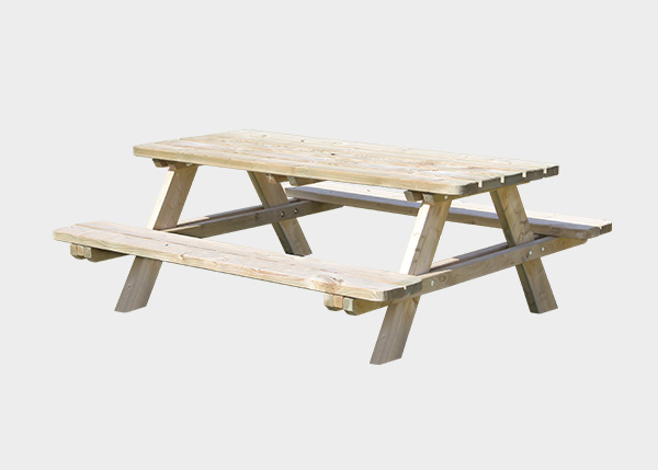 UVM2 - Picnic Table